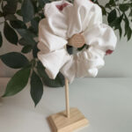 Biała gumka w czereśnie