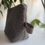 Kosmetyczka szara baranek