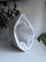 Mała beżowa kosmetyczka - obrazek 2