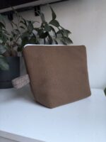 Brązowa duża kosmetyczka - obrazek 5