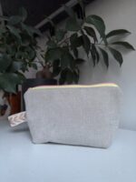 Mała kosmetyczka z ozdobnym zamkiem - obrazek 3