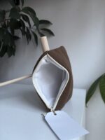 Miękki brązowy portfelik - obrazek 2