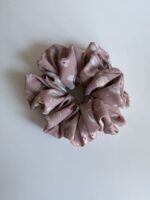 Różowa gumka w kwiatki - obrazek 2