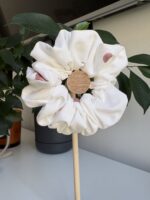 Mała gumka w wisienki