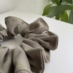 Wełniana haftowana gumka