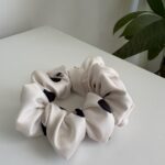 Mini Satyna Armani KROPKI DOTS ECRU- CZERŃ