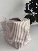 Kosmetyczka kuferek w paski - obrazek 3